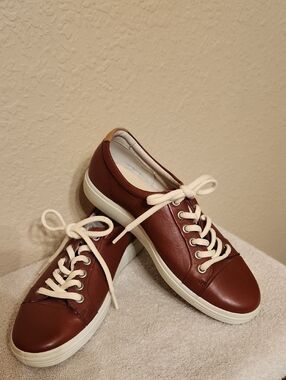 Ecco Brown Leather Sneakers with Cream Laces